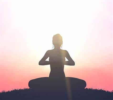 samyama-meditacion Persona practicando Samyama, combinando concentración, meditación y unión, alcanzando un estado profundo de conciencia y conexión con el objeto de meditación. Blog online de hinduismo, tantra, vedanta y shivaismo de cachemira.